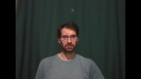 Snapshot of banana_argen_15 chatting on 04-24-26, 02:14 Ezequiel online show from 04-24-26, 02:14