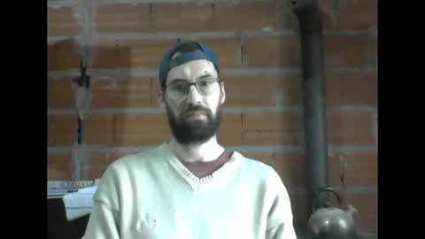 Snapshot of banana_argen_15 chatting on 05-28-26, 12:24 Ezequiel online show from 05-28-26, 12:24
