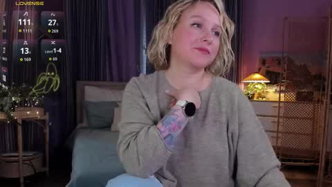 Allie online show from 03-10-26, 07:24