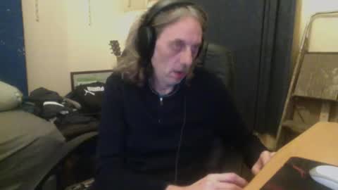 bangintoleather online show from 11-11-25, 04:01