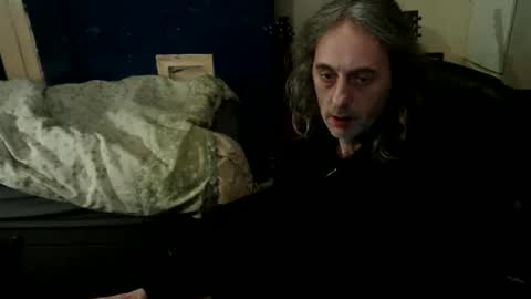 Snapshot of bangintoleather chatting on 02-27-26, 03:06 bangintoleather online show from 02-27-26, 03:06