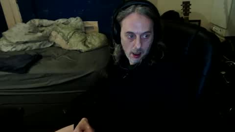 Snapshot of bangintoleather chatting on 03-14-26, 03:34 bangintoleather online show from 03-14-26, 03:34