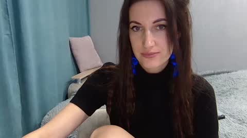 Emma online show from 06-17-26, 06:38
