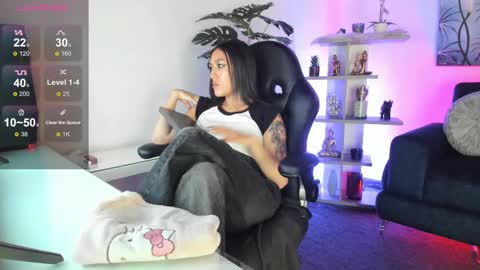 Gabi  online show from 09-24-25, 12:14