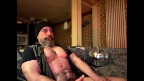 Military man 69 online show from 02-08-25, 03:52