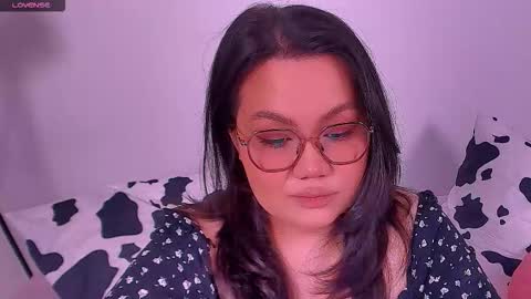 Barbie Kim online show from 10-15-25, 09:37