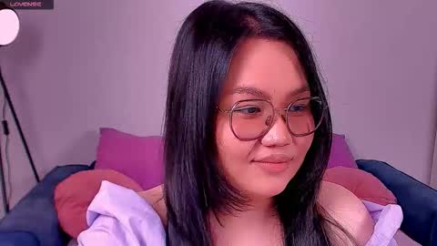 Barbie Kim online show from 12-19-25, 04:41