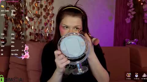 Snapshot of barbara_dunnn chatting on 02-15-26, 01:35 barbara_dunnn online show from 02-15-26, 01:35