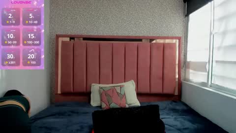 Snapshot of barbara_fox__ chatting on 09-17-25, 11:56 B A R B A R A online show from 09-17-25, 11:56
