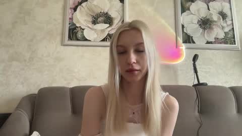 Snapshot of barbara_sunray chatting on 05-11-26, 05:24 Barbara online show from 05-11-26, 05:24