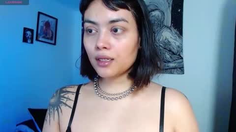 Snapshot of barbaraaa_moon chatting on 12-02-25, 07:53 Barbara Moon online show from 12-02-25, 07:53