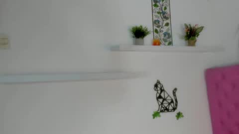 Barbie Hills online show from 11-20-25, 07:24