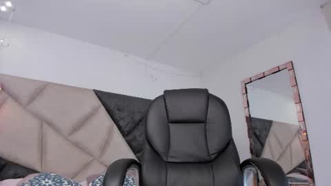 Barbara  online show from 06-20-26, 06:22