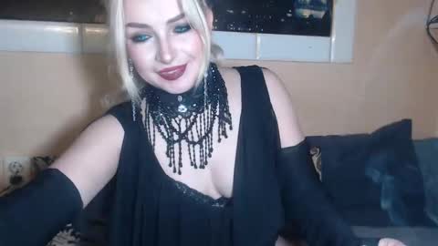 Snapshot of barbarissssska chatting on 05-08-26, 11:54 Victoria online show from 05-08-26, 11:54