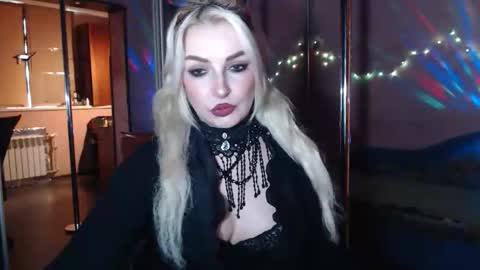 Snapshot of barbarissssska chatting on 05-28-26, 10:23 Victoria online show from 05-28-26, 10:23