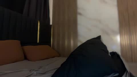 A I K O online show from 10-16-25, 07:48