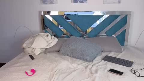 barbie_latinaaa online show from 10-24-25, 07:43