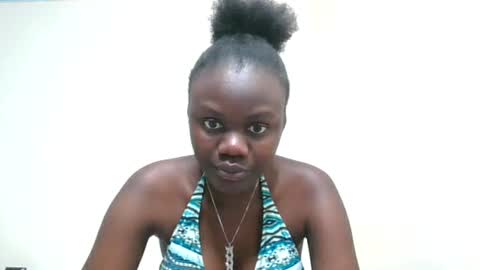 Snapshot of barbie_queen2 chatting on 06-15-26, 07:16 queen online show from 06-15-26, 07:16