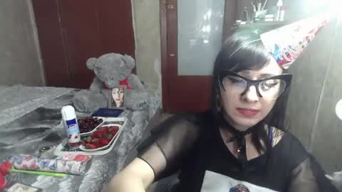 Snapshot of barbie_rococo chatting on 05-10-26, 06:13 barbie_rococo online show from 05-10-26, 06:13