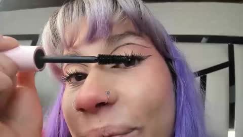 Barbie online show from 11-12-25, 01:33