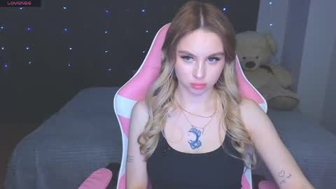 Snapshot of barbieee_doll chatting on 04-26-26, 03:21 Eva online show from 04-26-26, 03:21
