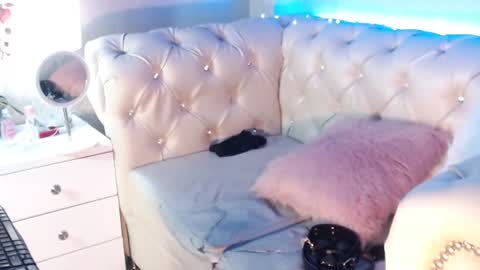 barbiefox_ online show from 07-14-26, 02:05