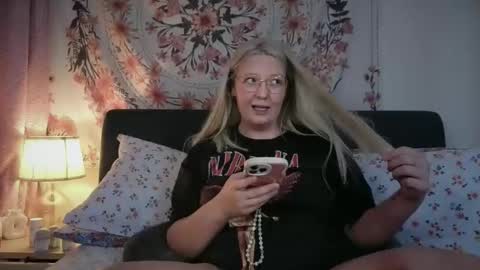 Snapshot of barbiegirl966 chatting on 05-08-26, 08:14 barbiegirl966 online show from 05-08-26, 08:14