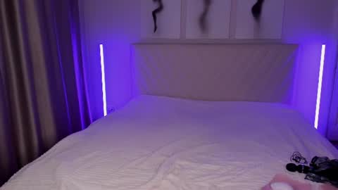  Emma online show from 06-15-26, 08:44