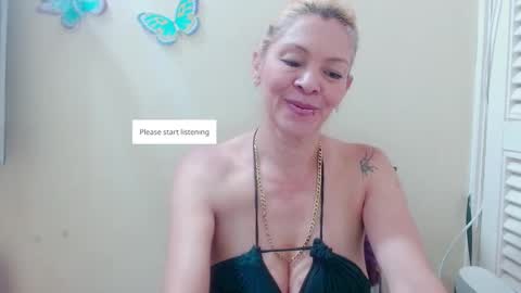 Snapshot of barbiemature chatting on 09-16-25, 08:10 barbiemature online show from 09-16-25, 08:10