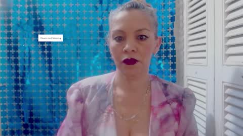 Snapshot of barbiemature chatting on 11-19-25, 11:10 barbiemature online show from 11-19-25, 11:10