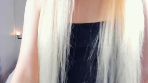 Snapshot of barbimia chatting on 04-09-26, 02:00 Mia online show from 04-09-26, 02:00