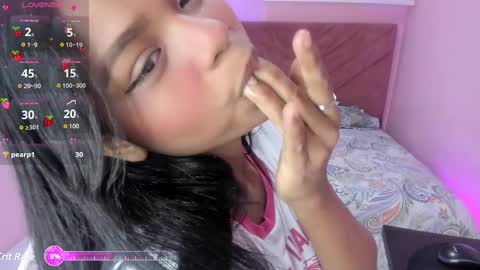 Luna online show from 02-18-25, 04:05