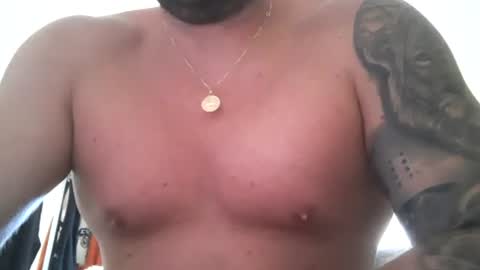Snapshot of barrias23 chatting on 07-09-26, 06:23 barrias23 online show from 07-09-26, 06:23