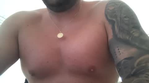 Snapshot of barrias23 chatting on 07-10-26, 04:09 barrias23 online show from 07-10-26, 04:09