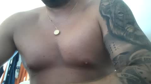 Snapshot of barrias23 chatting on 07-13-26, 03:26 barrias23 online show from 07-13-26, 03:26