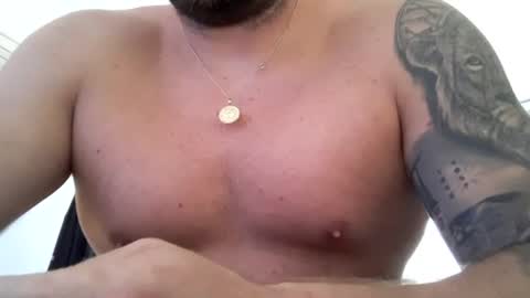 Snapshot of barrias23 chatting on 07-18-26, 03:05 barrias23 online show from 07-18-26, 03:05
