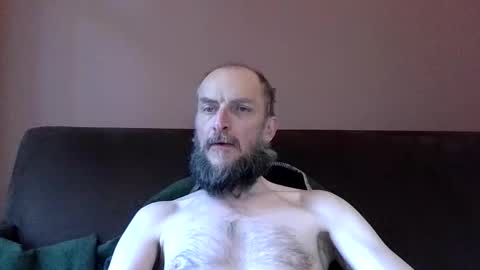 Snapshot of basiccamguy chatting on 05-08-26, 01:05 basiccamguy online show from 05-08-26, 01:05
