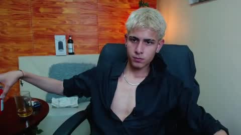 Snapshot of bastiaan_28 chatting on 12-13-24, 02:54 Bastian online show from 12-13-24, 02:54