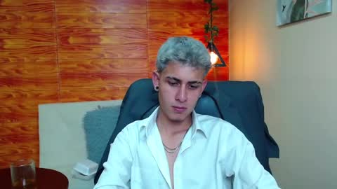 Snapshot of bastiaan_28 chatting on 12-18-24, 09:14 Bastian online show from 12-18-24, 09:14