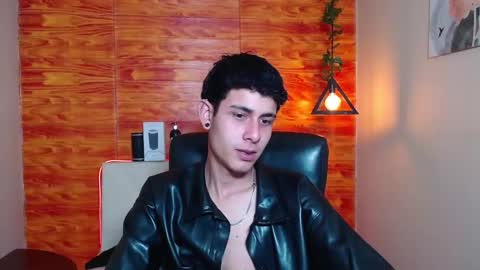 Snapshot of bastiaan_28 chatting on 01-22-25, 10:07 Bastian online show from 01-22-25, 10:07