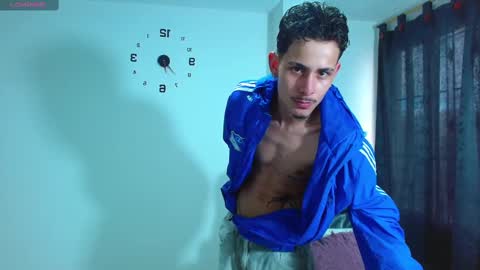 Snapshot of bastiaan_28 chatting on 10-03-25, 08:39 Bastian online show from 10-03-25, 08:39