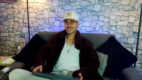 Snapshot of bastiaan_28 chatting on 11-14-25, 04:22 Bastian online show from 11-14-25, 04:22