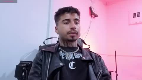 Snapshot of bastian66_ chatting on 06-11-26, 02:33 bastian66_ online show from 06-11-26, 02:33
