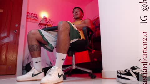 Bastian Independent Model online show from 12-14-24, 02:45