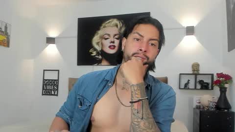 Snapshot of bastian_jones1 chatting on 09-21-25, 01:07 bastian_jones1 online show from 09-21-25, 01:07