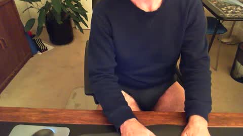 Snapshot of batebro13 chatting on 02-22-25, 01:57 BateBro13 online show from 02-22-25, 01:57