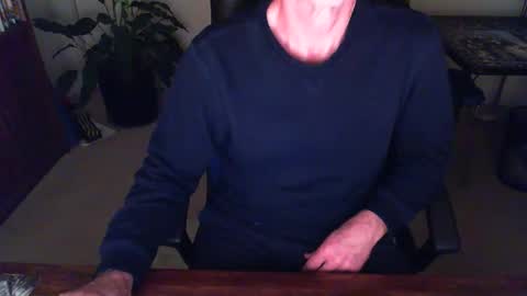 Snapshot of batebro13 chatting on 02-24-25, 01:42 BateBro13 online show from 02-24-25, 01:42