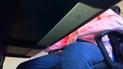 Snapshot of batebro13 chatting on 09-27-25, 02:33 BateBro13 online show from 09-27-25, 02:33