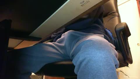 Snapshot of batebro13 chatting on 02-18-26, 02:02 BateBro13 online show from 02-18-26, 02:02