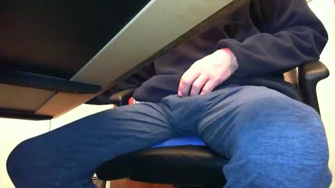 Snapshot of batebro13 chatting on 02-27-26, 02:28 BateBro13 online show from 02-27-26, 02:28